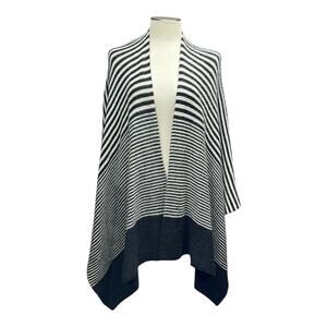 Vince Camuto Wrap Black White OSFM